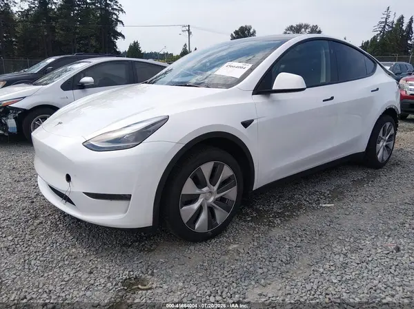 7SAYGDEEXRA219721 2024 TESLA MODEL Y - Image 2