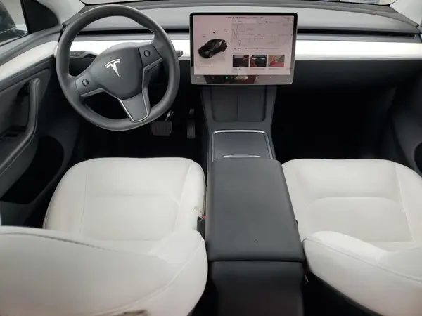 7SAYGDEEXRA220836 2024 TESLA MODEL Y - Image 8