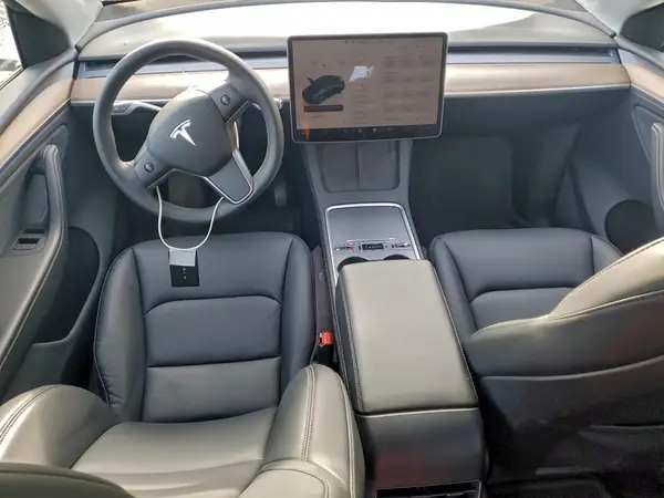 7SAYGDEEXRA222053 2024 TESLA MODEL Y - Image 8