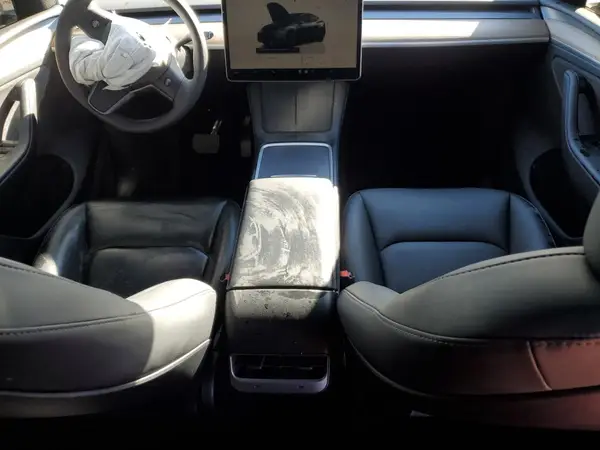 7SAYGDEEXRA222408 2024 TESLA MODEL Y - Image 8