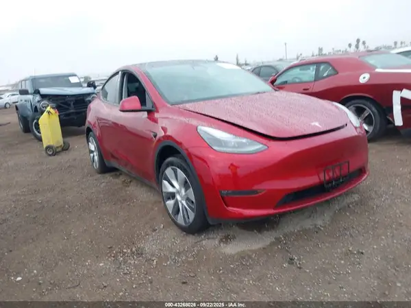 7SAYGDEEXRA223168 2024 TESLA MODEL Y - Image 1