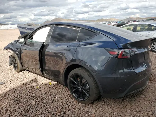 7SAYGDEEXRA223543 2024 TESLA MODEL Y - Image 2