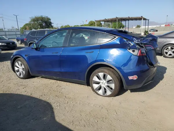 7SAYGDEEXRA223963 2024 TESLA MODEL Y - Image 2