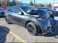 7SAYGDEEXRA227463 2024 TESLA MODEL Y