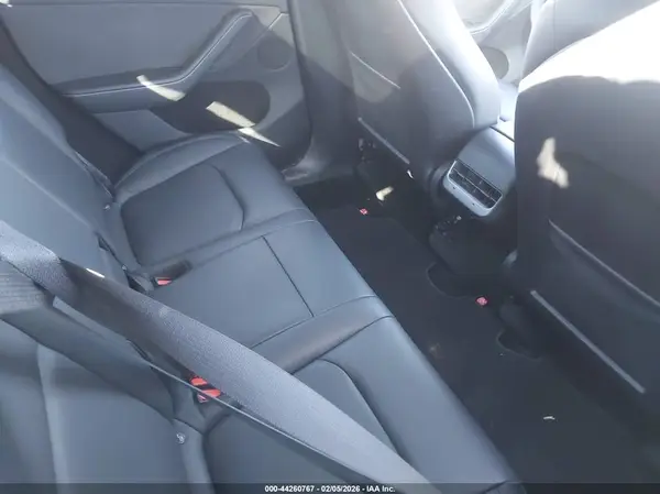 7SAYGDEEXRA231352 2024 TESLA MODEL Y - Image 8