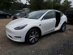 7SAYGDEEXRA233618 2024 TESLA MODEL Y