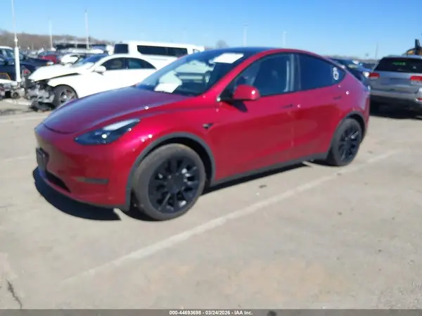 7SAYGDEEXRA233957 2024 TESLA MODEL Y - Image 2