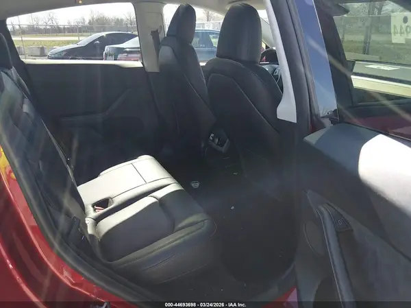 7SAYGDEEXRA233957 2024 TESLA MODEL Y - Image 8