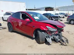 7SAYGDEEXRA236065 2024 TESLA MODEL Y
