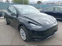 7SAYGDEEXRA236129 2024 TESLA MODEL Y