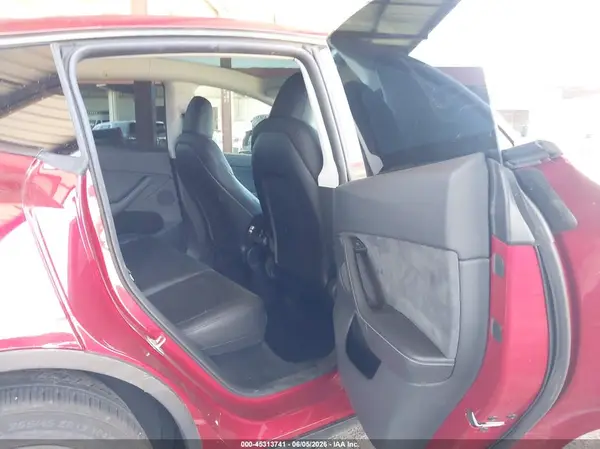 7SAYGDEEXRA238317 2024 TESLA MODEL Y - Image 8