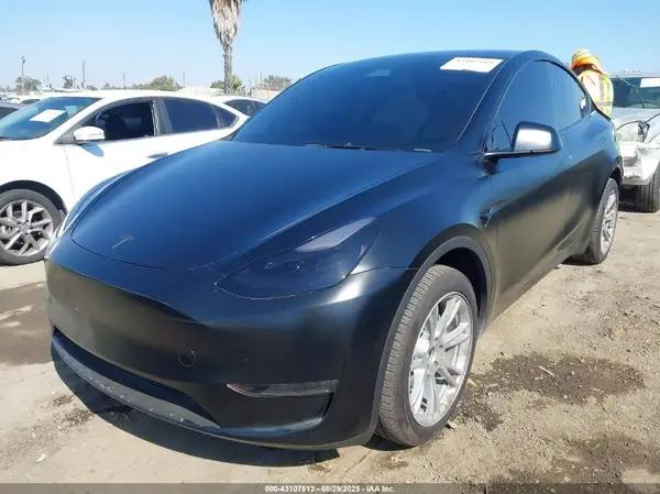 7SAYGDEEXRA238558 2024 TESLA MODEL Y - Image 2