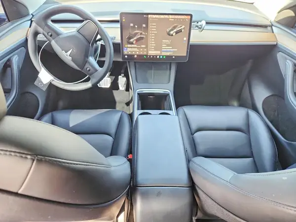 7SAYGDEEXRA241735 2024 TESLA MODEL Y - Image 8