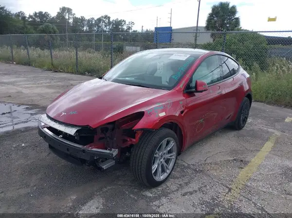 7SAYGDEEXRA245350 2024 TESLA MODEL Y - Image 2