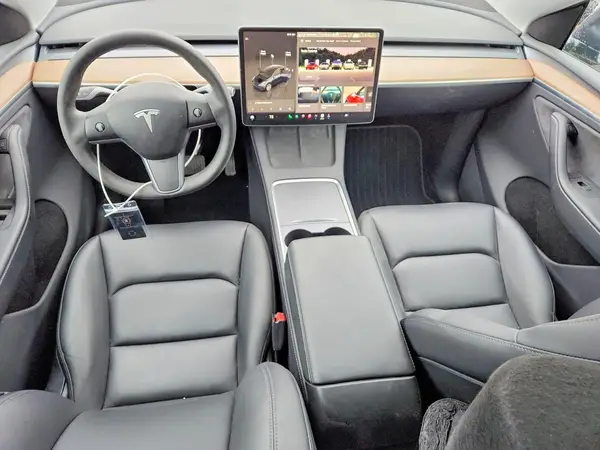 7SAYGDEEXRA246269 2024 TESLA MODEL Y - Image 8