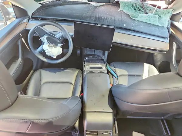 7SAYGDEEXRA246904 2024 TESLA MODEL Y - Image 8