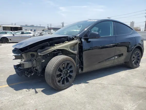 7SAYGDEEXRA253111 2024 TESLA MODEL Y - Image 1