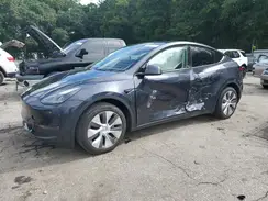7SAYGDEEXRA253996 2024 TESLA MODEL Y