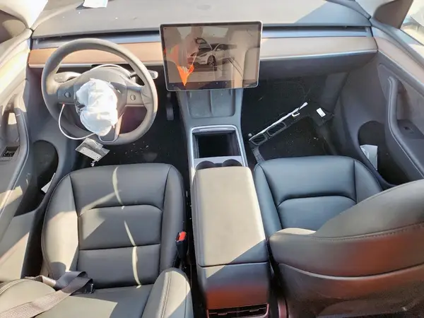7SAYGDEEXRA259748 2024 TESLA MODEL Y - Image 8