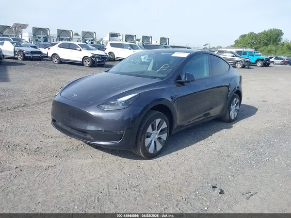 7SAYGDEEXRA262679 2024 TESLA MODEL Y - Image 2