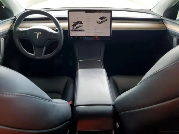 7SAYGDEEXRA263976 2024 TESLA MODEL Y - Image 8