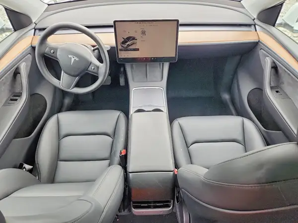 7SAYGDEEXRA265744 2024 TESLA MODEL Y - Image 8