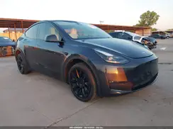 7SAYGDEEXRA274184 2024 TESLA MODEL Y