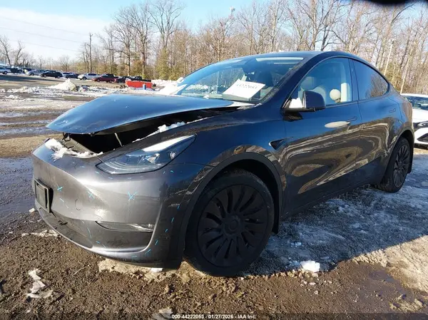 7SAYGDEEXRA274363 2024 TESLA MODEL Y - Image 2