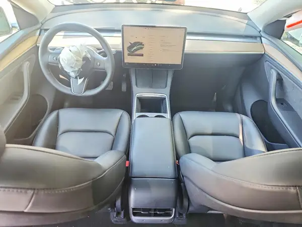 7SAYGDEEXRA274556 2024 TESLA MODEL Y - Image 8