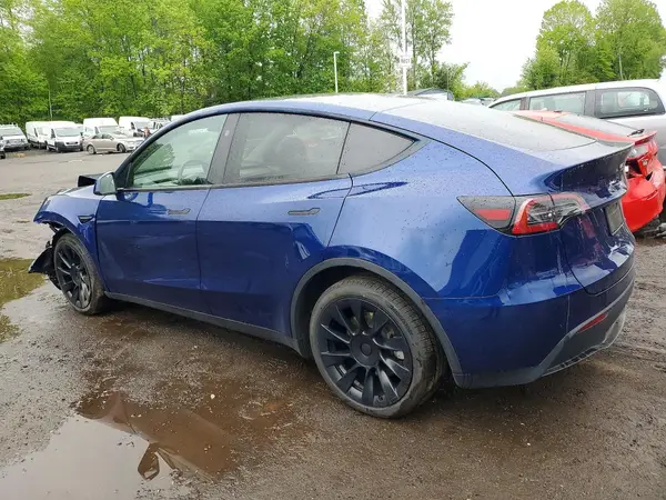 7SAYGDEEXRA274699 2024 TESLA MODEL Y - Image 2