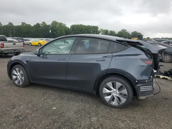 7SAYGDEEXRA275738 2024 TESLA MODEL Y - Image 2