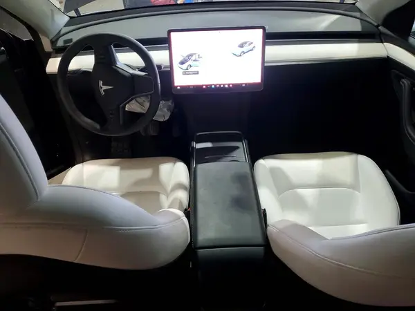 7SAYGDEEXRA278056 2024 TESLA MODEL Y - Image 8