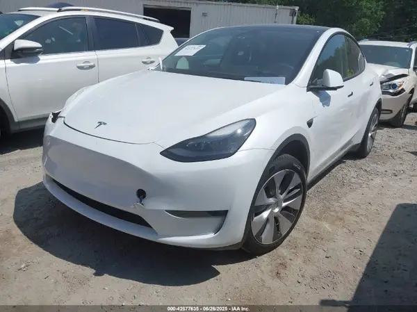 7SAYGDEEXRA279577 2024 TESLA MODEL Y - Image 2