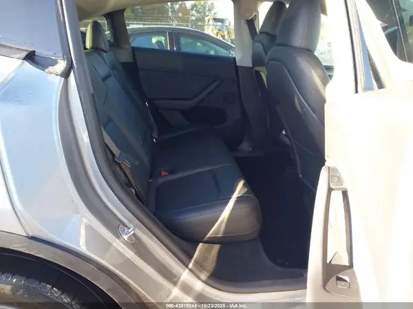 7SAYGDEEXRA284388 2024 TESLA MODEL Y - Image 8