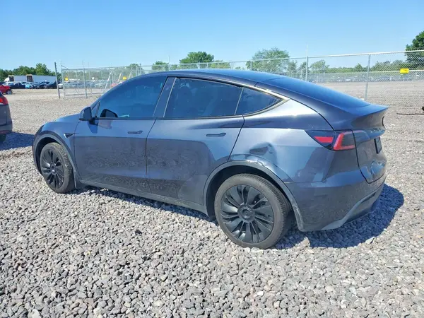 7SAYGDEEXRA288280 2024 TESLA MODEL Y - Image 2