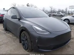 7SAYGDEEXRA295519 2024 TESLA MODEL Y