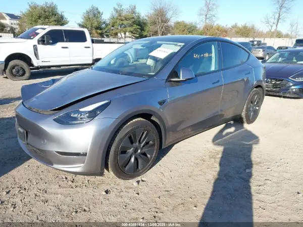 7SAYGDEEXRA313016 2024 TESLA MODEL Y - Image 2