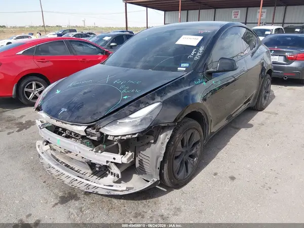 7SAYGDEEXRA317339 2024 TESLA MODEL Y - Image 2