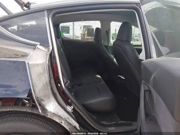 7SAYGDEEXRA317339 2024 TESLA MODEL Y - Image 8