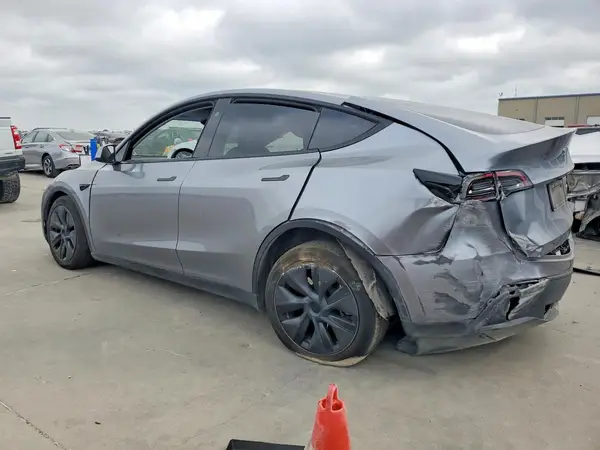 7SAYGDEEXRA320533 2024 TESLA MODEL Y - Image 2