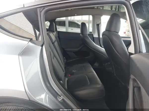 7SAYGDEEXRA320841 2024 TESLA MODEL Y - Image 8