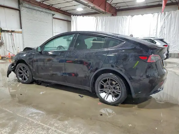 7SAYGDEEXRA321763 2024 TESLA MODEL Y - Image 2