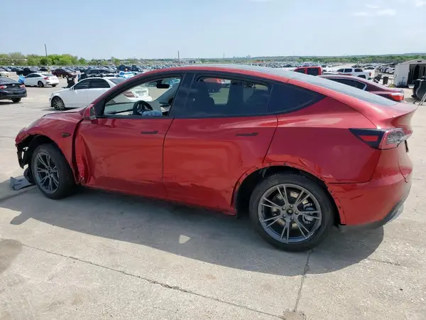 7SAYGDEEXRA326977 2024 TESLA MODEL Y - Image 2