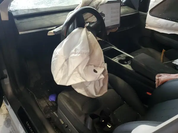 7SAYGDEEXRA327675 2024 TESLA MODEL Y - Image 8
