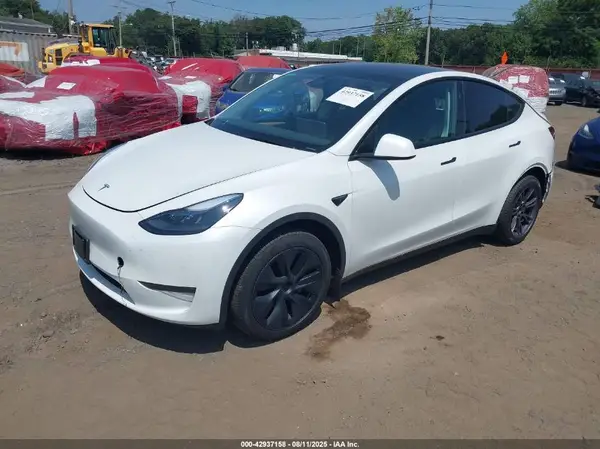 7SAYGDEEXRA328728 2024 TESLA MODEL Y - Image 2