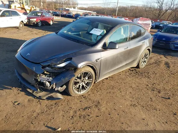 7SAYGDEEXRA333993 2024 TESLA MODEL Y - Image 2