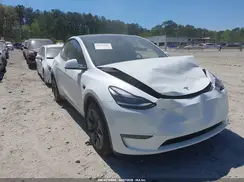 7SAYGDEEXRA336196 2024 TESLA MODEL Y