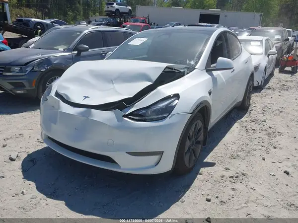 7SAYGDEEXRA336196 2024 TESLA MODEL Y - Image 2