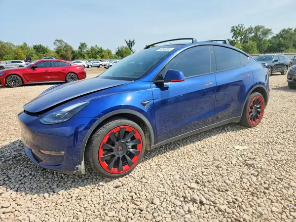 7SAYGDEEXRF025435 2024 TESLA MODEL Y - Image 1