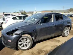 7SAYGDEEXRF032028 2024 TESLA MODEL Y